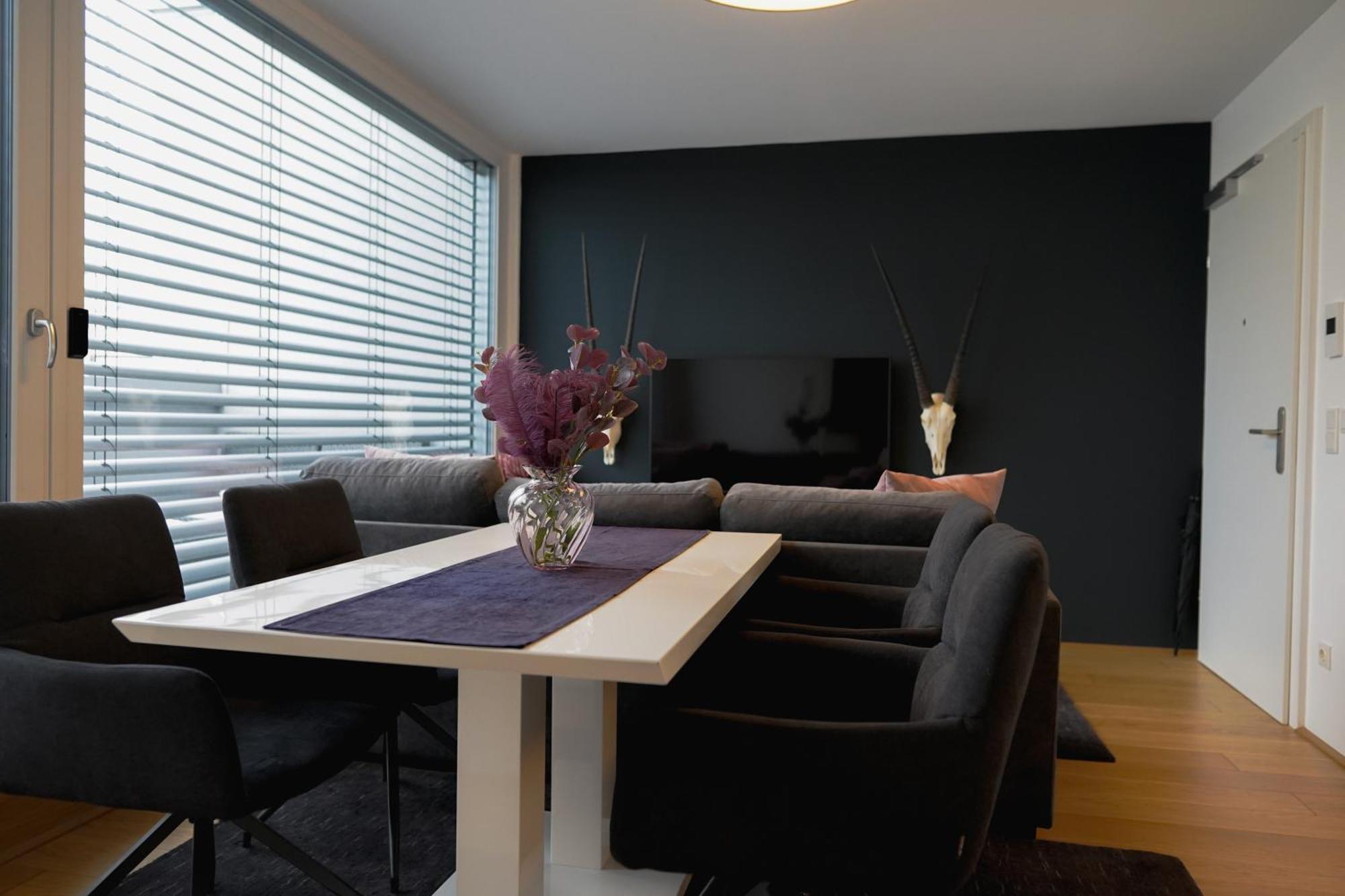 Modern Stylish Design Apartment With Free Parking Emily Vienne Extérieur photo